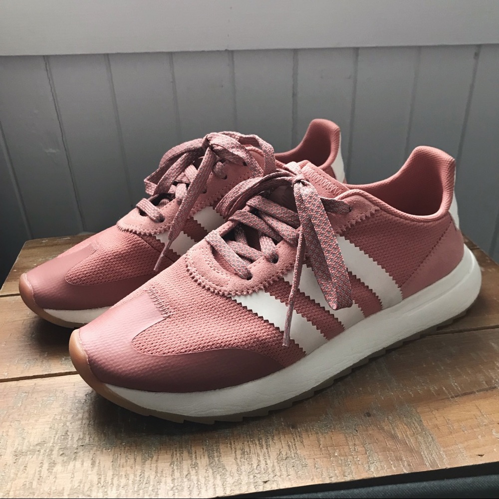 Women’s Adidas Size 6